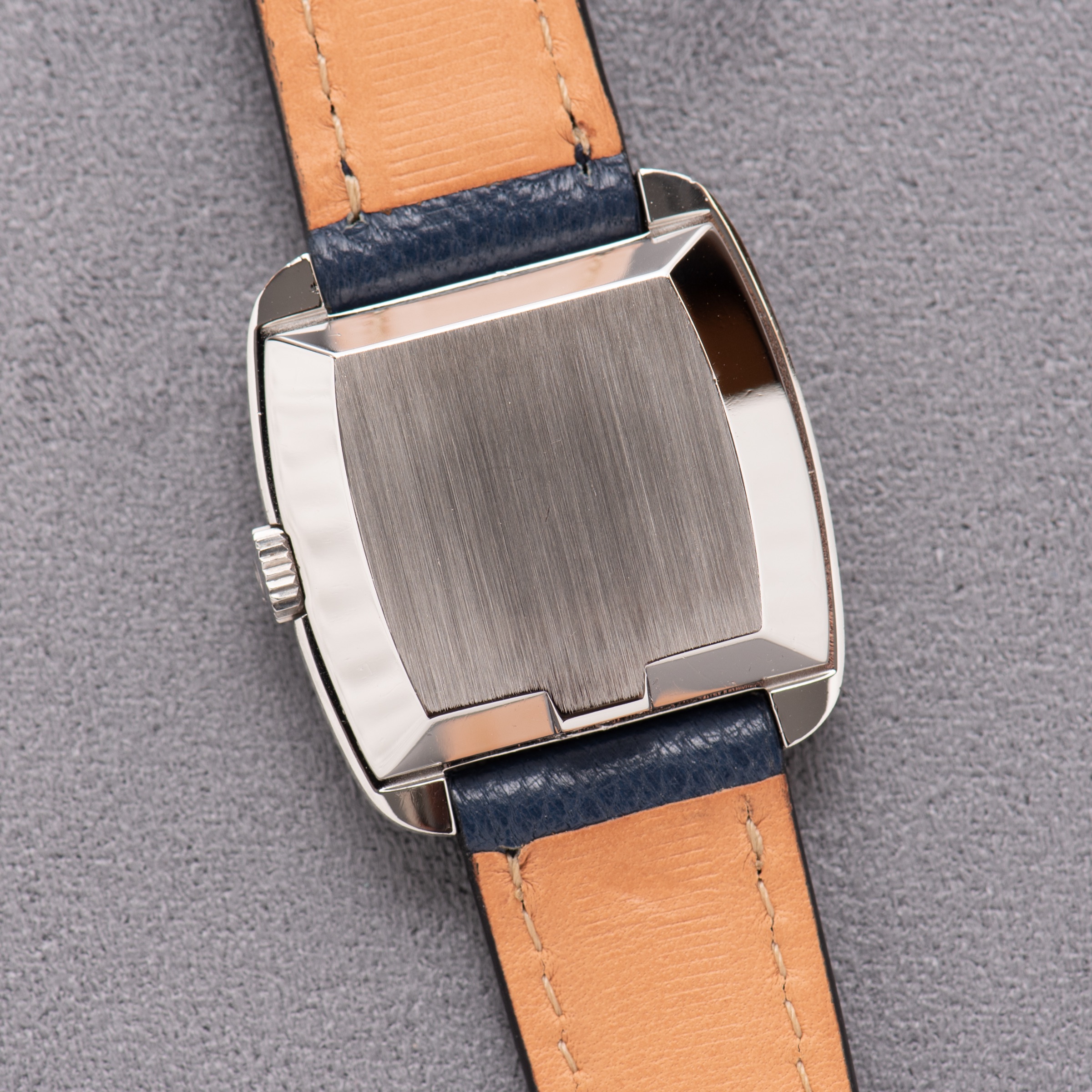 Vue de Omega De Ville Automatic — cadran spider — Réf. 551.045 — 1973